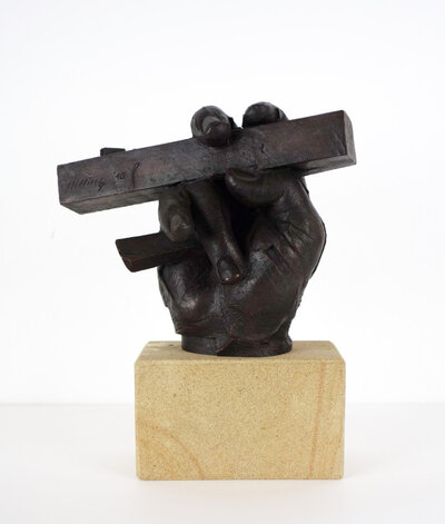 © Galerie Dr. Markus Döbele Ohne Titel (Hand mit Leiste) | © Galerie Dr. Markus Döbele